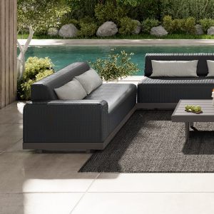 Grande 70 Sofa 2
