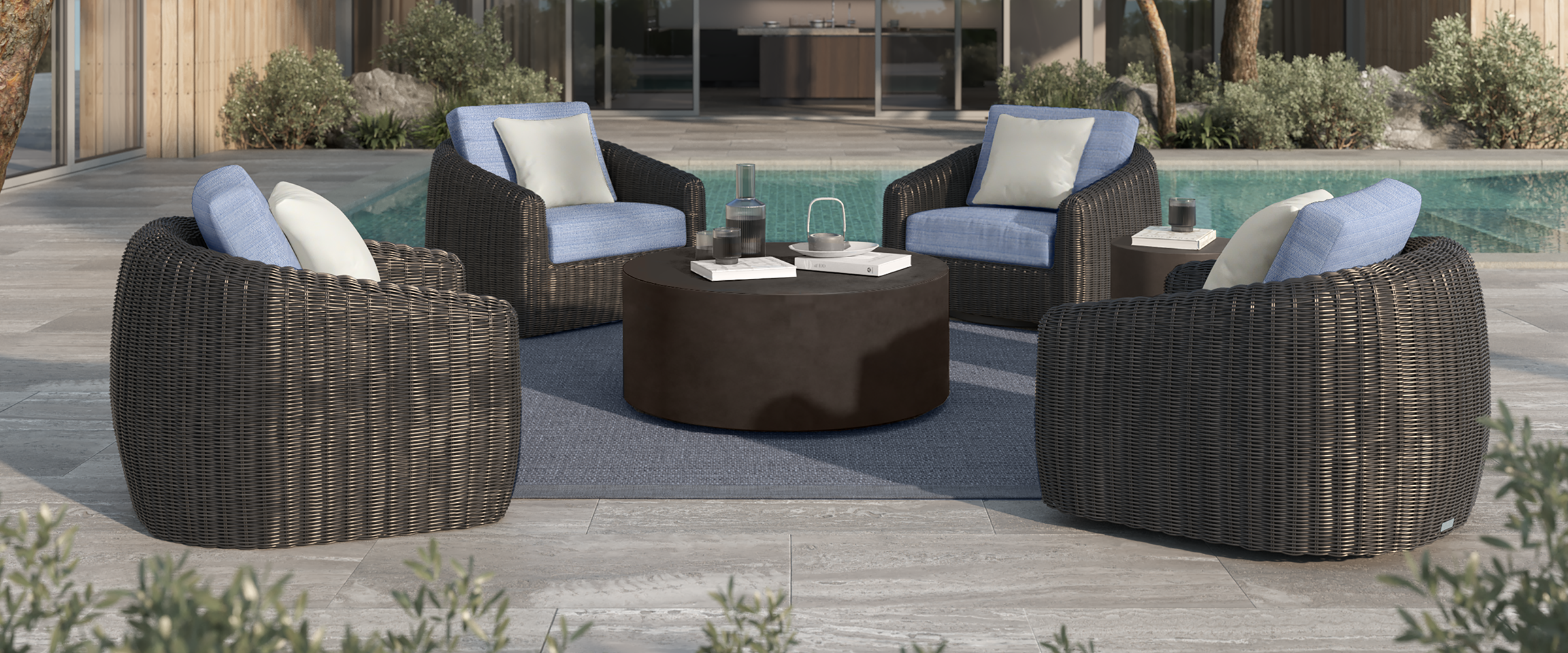 Boulevard-Chat-Coal-+-Bellino-Iron-Tables
